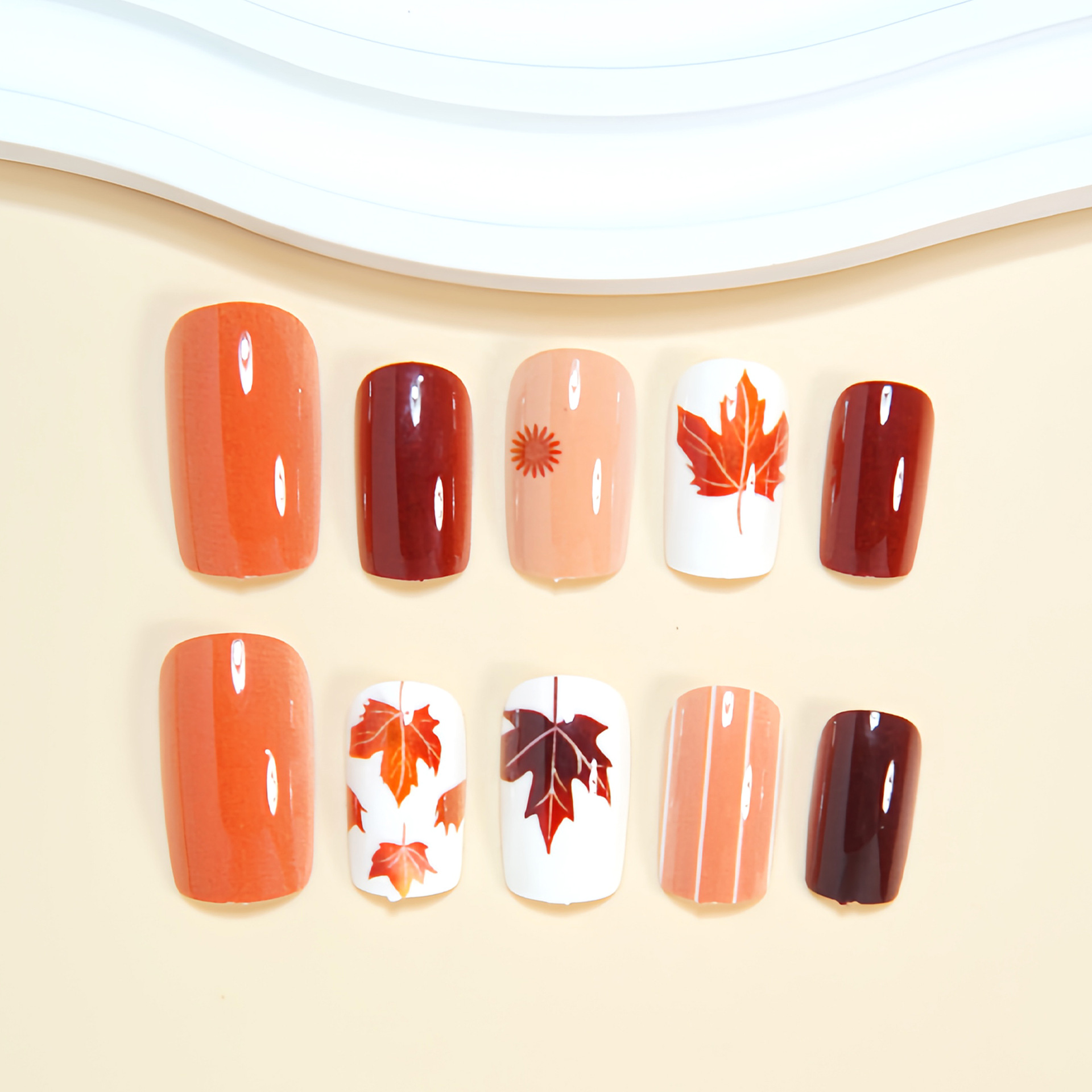 Medium fake nails for women Nu - Nail Art Press On recension och pris
